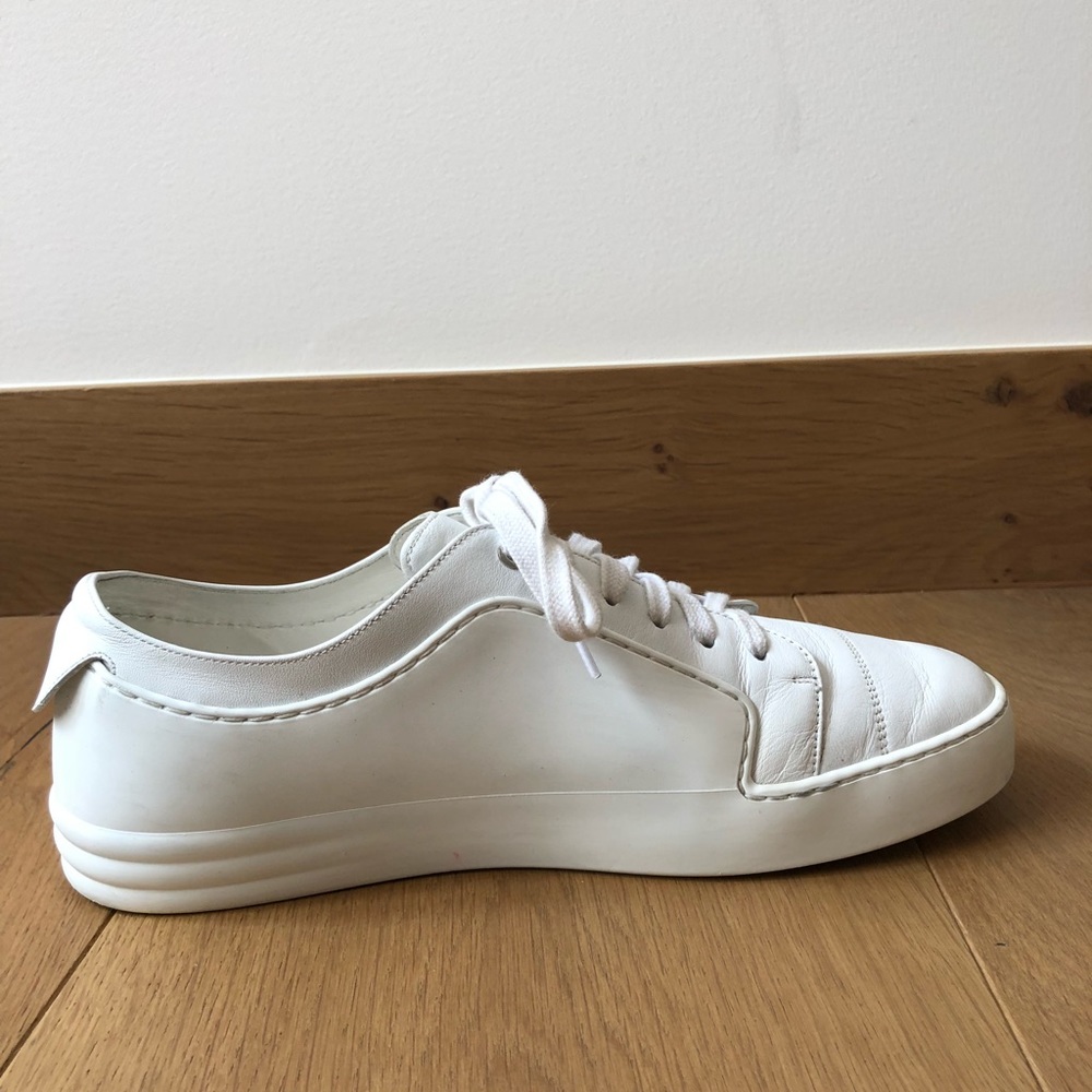 SOLD Authentic CHANEL white sneakers! Size 40.5 - Picture 2 of 8